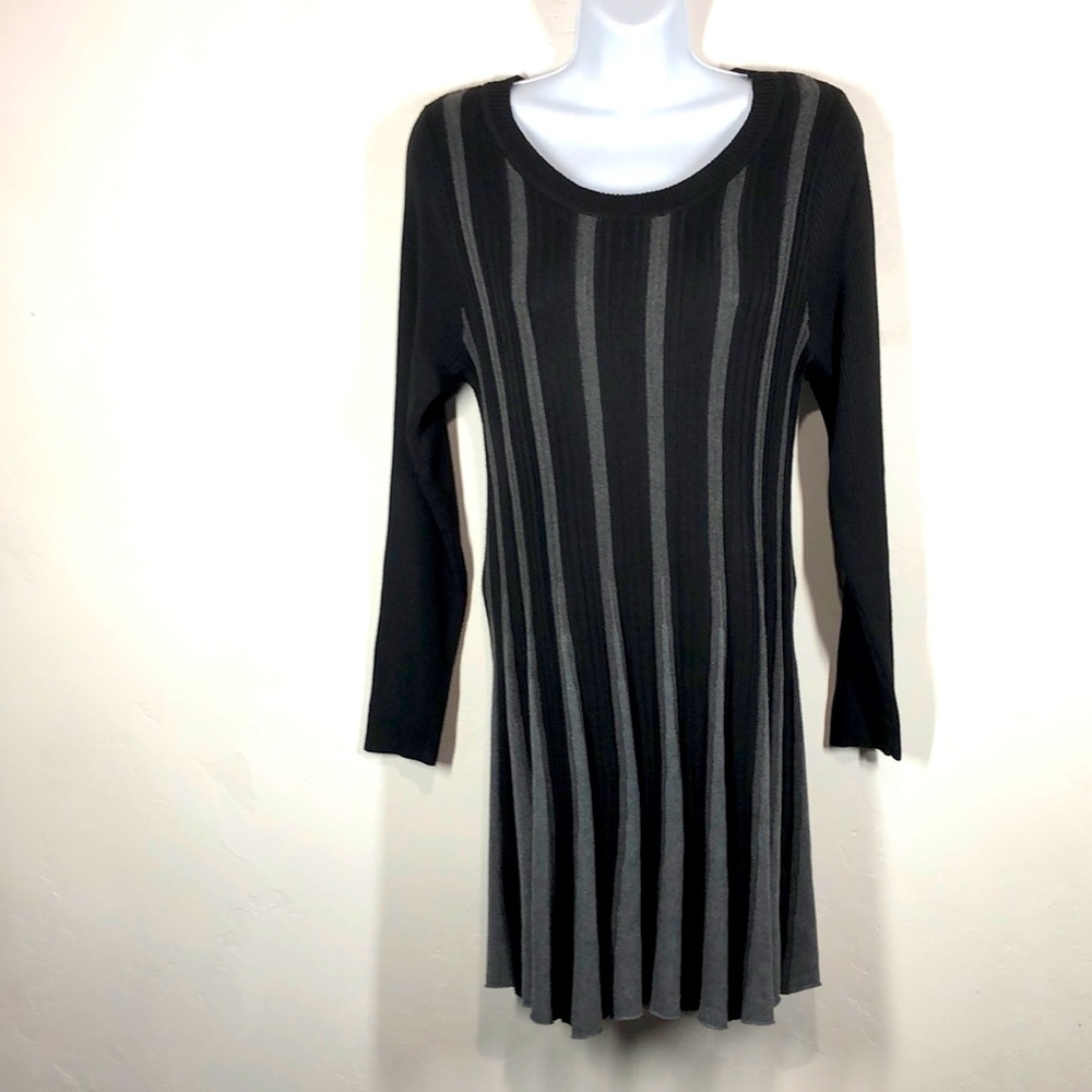 Papillon black and gray ribbed long sleeve knit dress size large